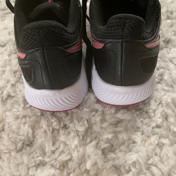 Saucony Cohesion Sneakers, Size 7 - Picture 7 of 7